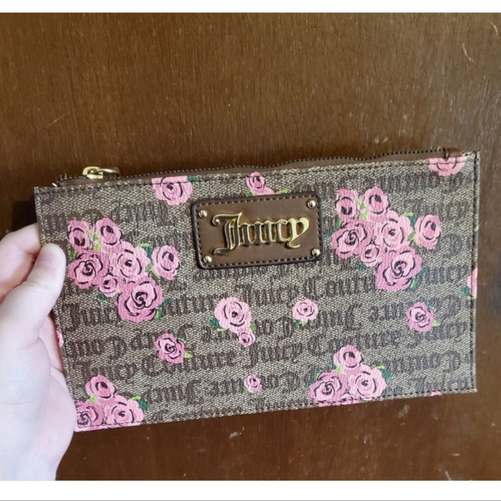NWOT Floral Juicy Couture Wristlet